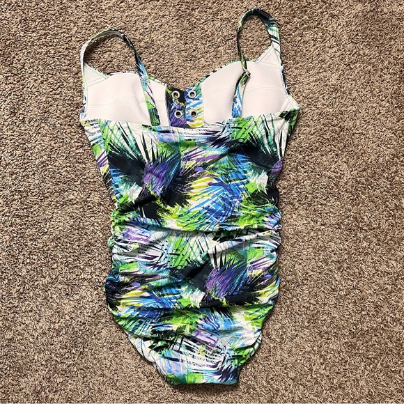 Torrid Swimsuit Underwire Lace-Up One Piece Tropical Palm 2 2X - Picture 4 of 8